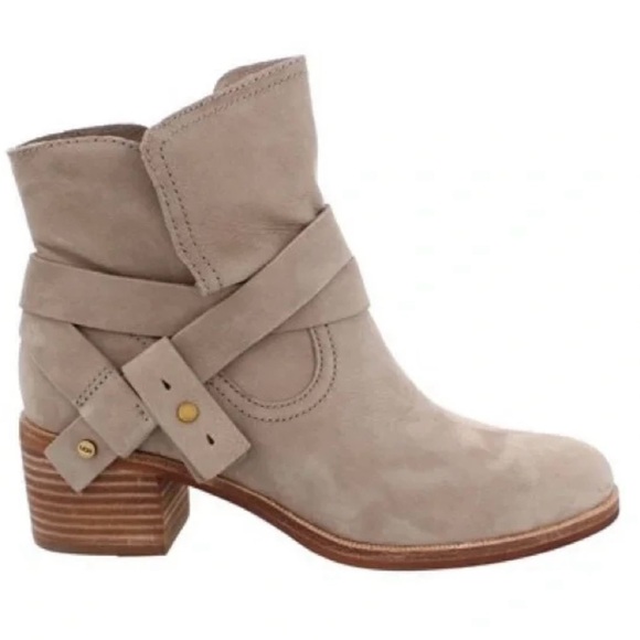 UGG Women’s Elora Suede Leather Ankle Block Heel Bootie Taupe Size 7 - Picture 1 of 10